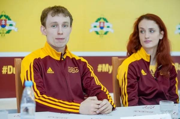 Kickboxerka Monika Chochlíková zabojuje o svetový profi titul. Prezident zväzu sa ho pokúsi druhýkrát obhájiť