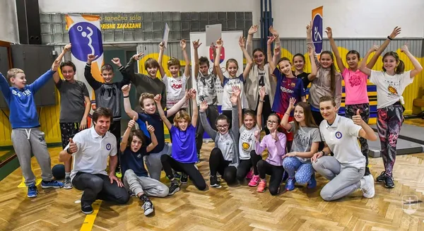 SOŠV obnovil projekt Odznak všestrannosti. Na vzorovom testovaní žiakov sa zúčastnili aj ambasádori Anastasija Kuzmina a Michal Martikán