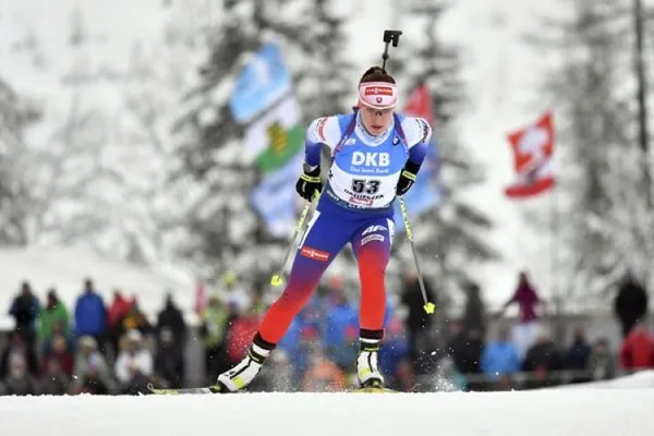 Paulína Fialková v stíhacích pretekoch v Hochfilzene piata