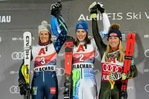 Petra Vlhová po Záhrebe ovládla aj slalom v rakúskom Flachau, fotografia 1