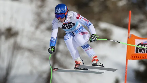 Petra Vlhová štvrtá v Super G, nedeľnú kombináciu zrušili