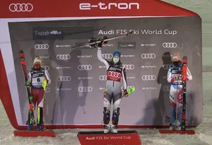 Petra Vlhová rovnako ako pred rokom ovládla slalom v Záhrebe. Tentoraz oveľa tesnejšie, fotografia 2