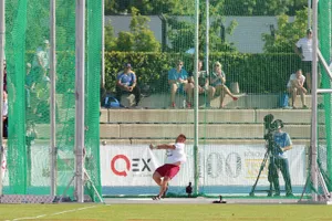 Černý v svetovom čase na P-T-S v Šamoríne, fotografia 3