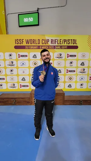 Patrik JÁNY vystrieľal vo SP v Káhire 1. a 2. miesto, fotografia 1