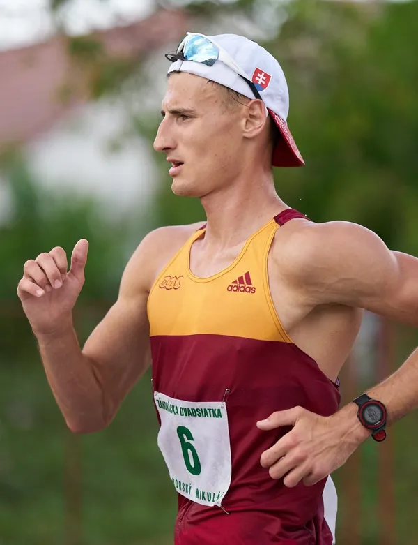 Dominik ČERNÝ víťazom Záhoráckej dvadsiatky