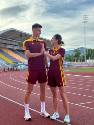 „Na slovíčko s olympionikom“ chodci Hanka BURZALOVÁ a Dominik ČERNÝ, fotografia 1