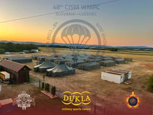 Majstrovstvá sveta v parašutizme štartujú: V Boľkovciach je všetko pripravené, na štart sa postaví 32 krajín, fotografia 17